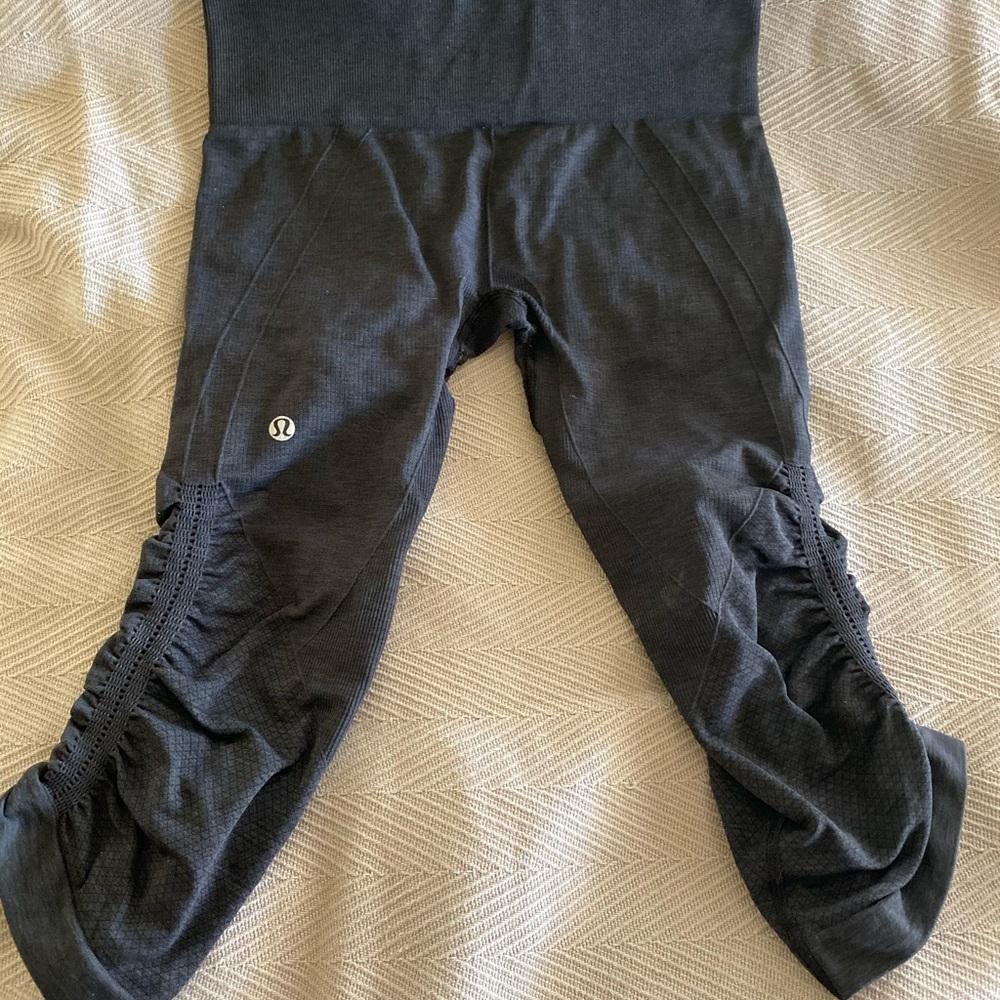 In the Flow Cropped leggings